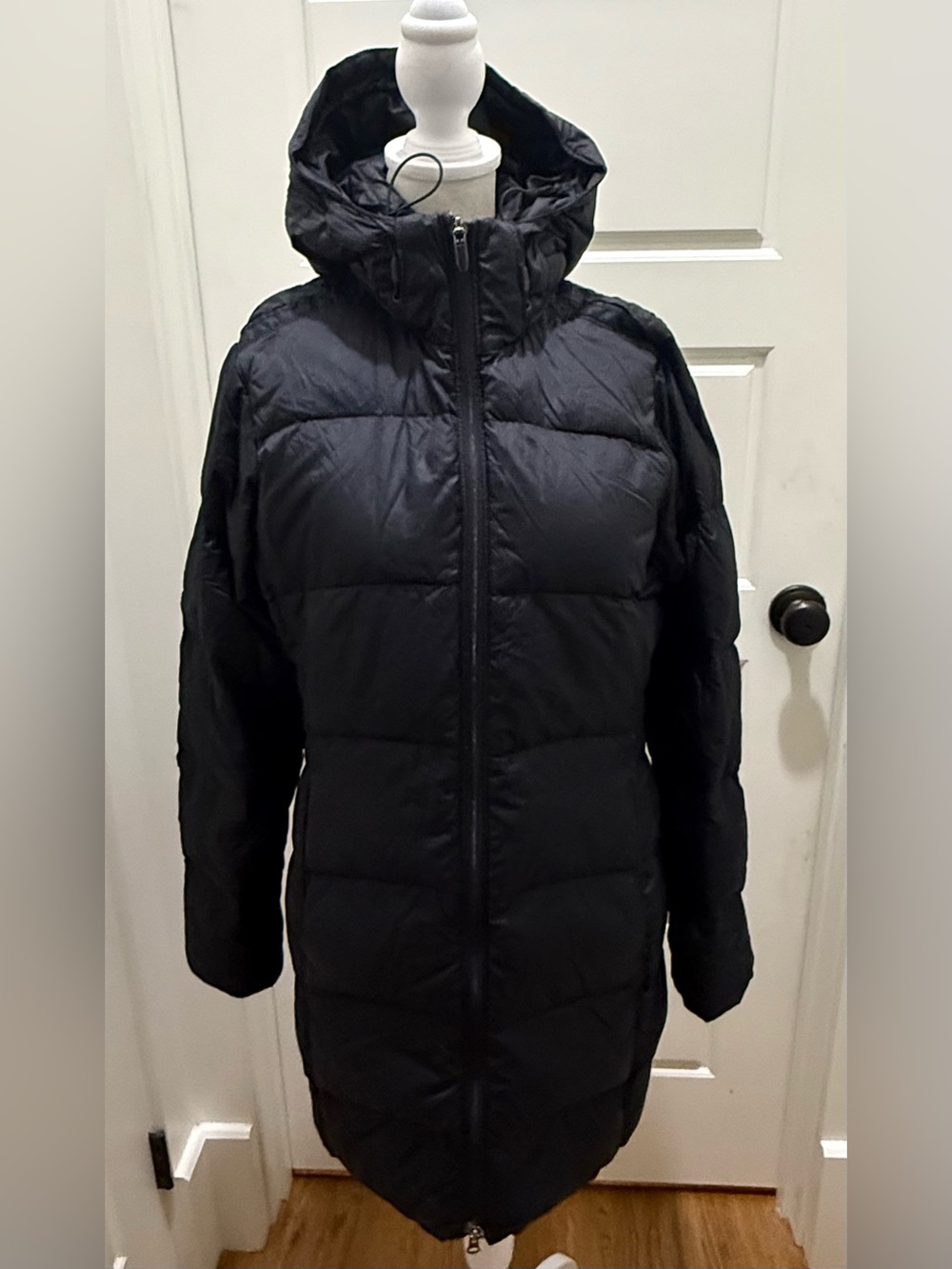 Mountain Hardwear. Quilted Down Feather Puffer. Black. Size Small.